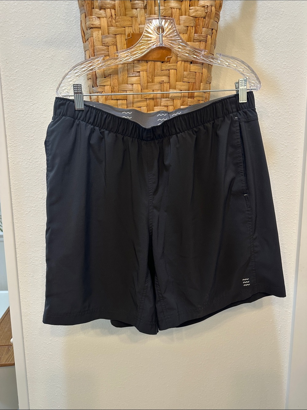 Free fly hybrid shorts with lining